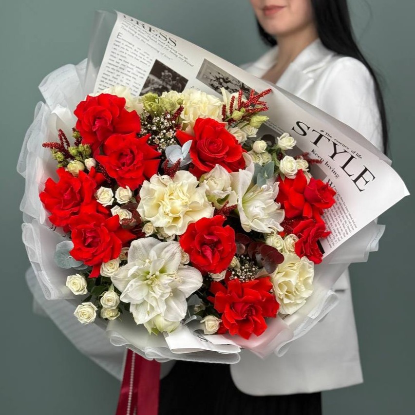 Авторский букет с розами