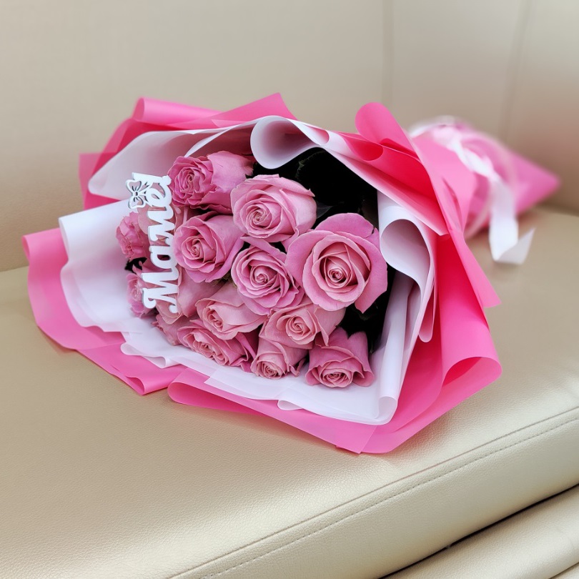 Букетик 15 роз для мамы