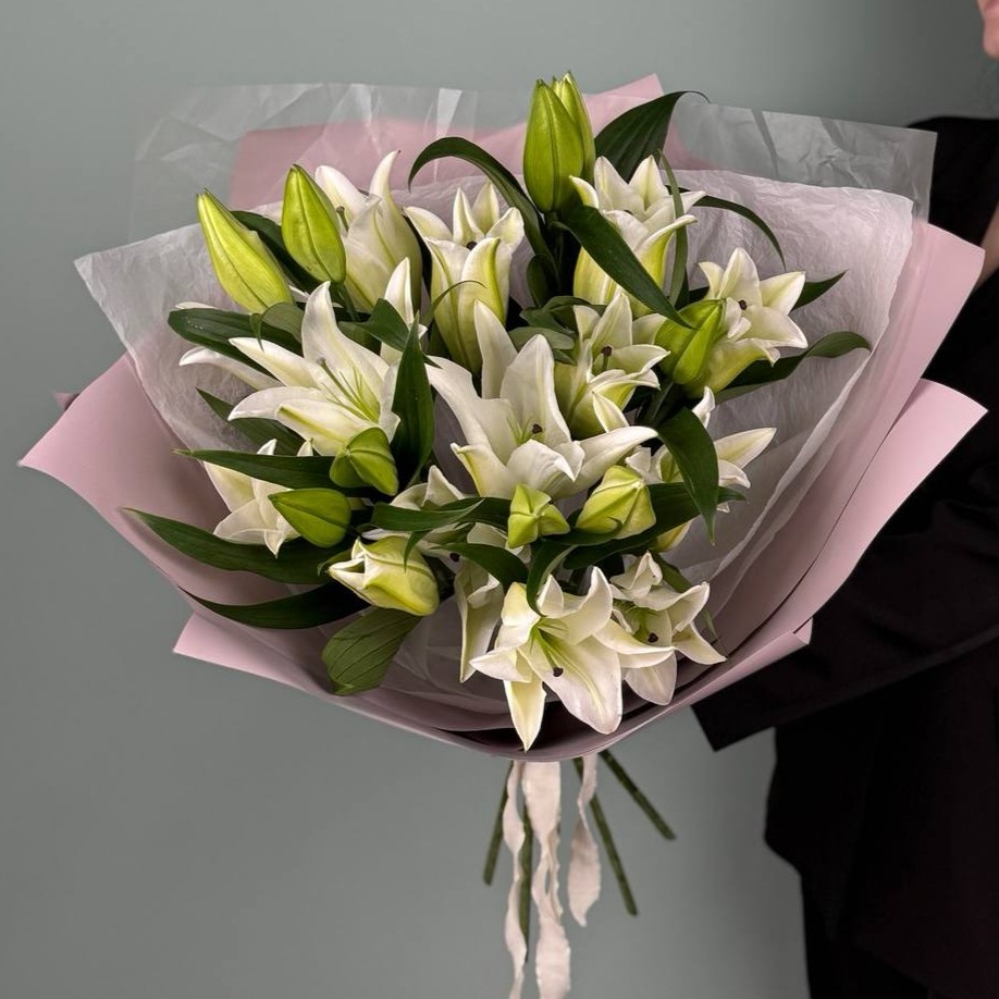 Букет из 5 лилий