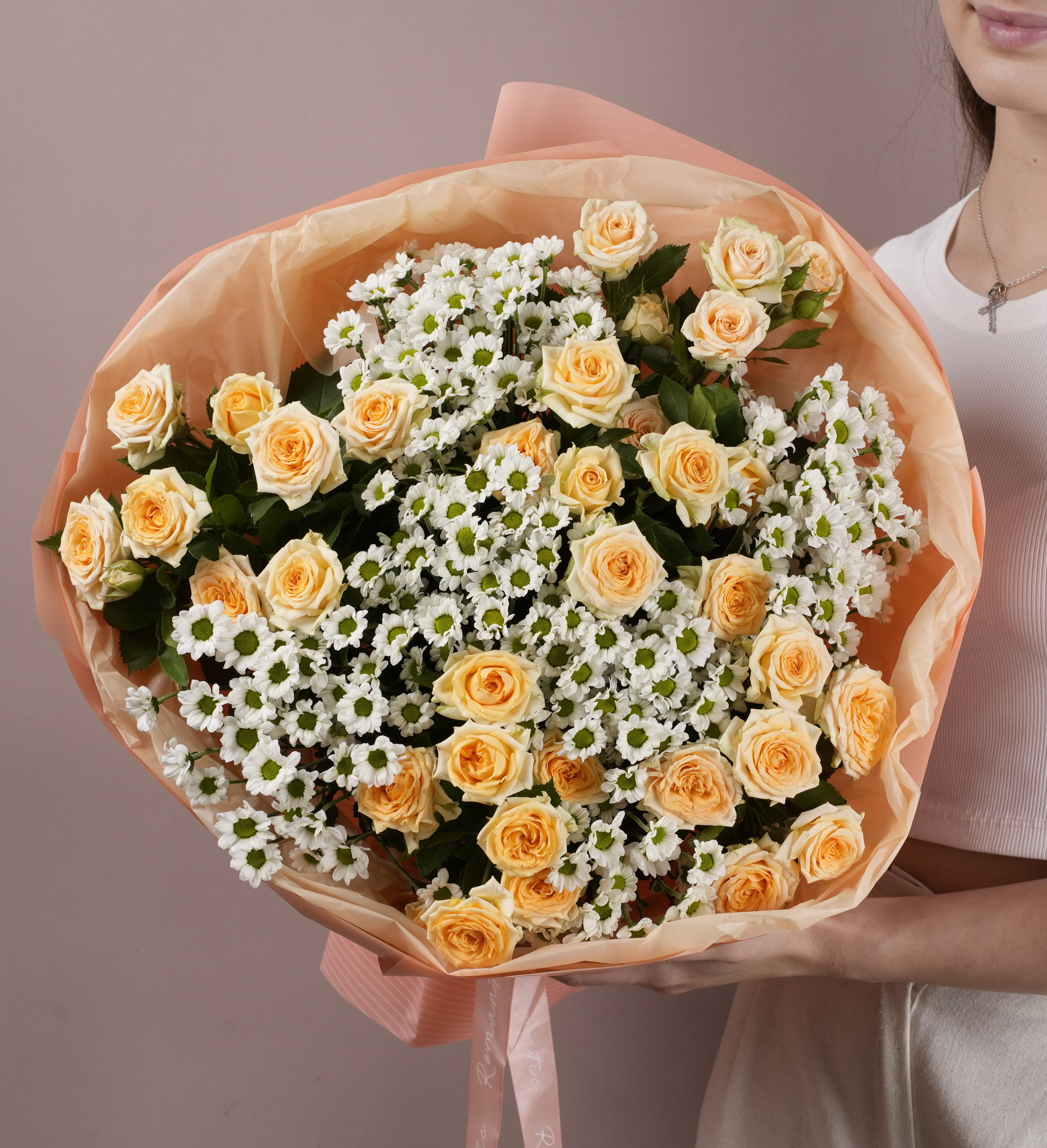 Кустовые розы и роамшки