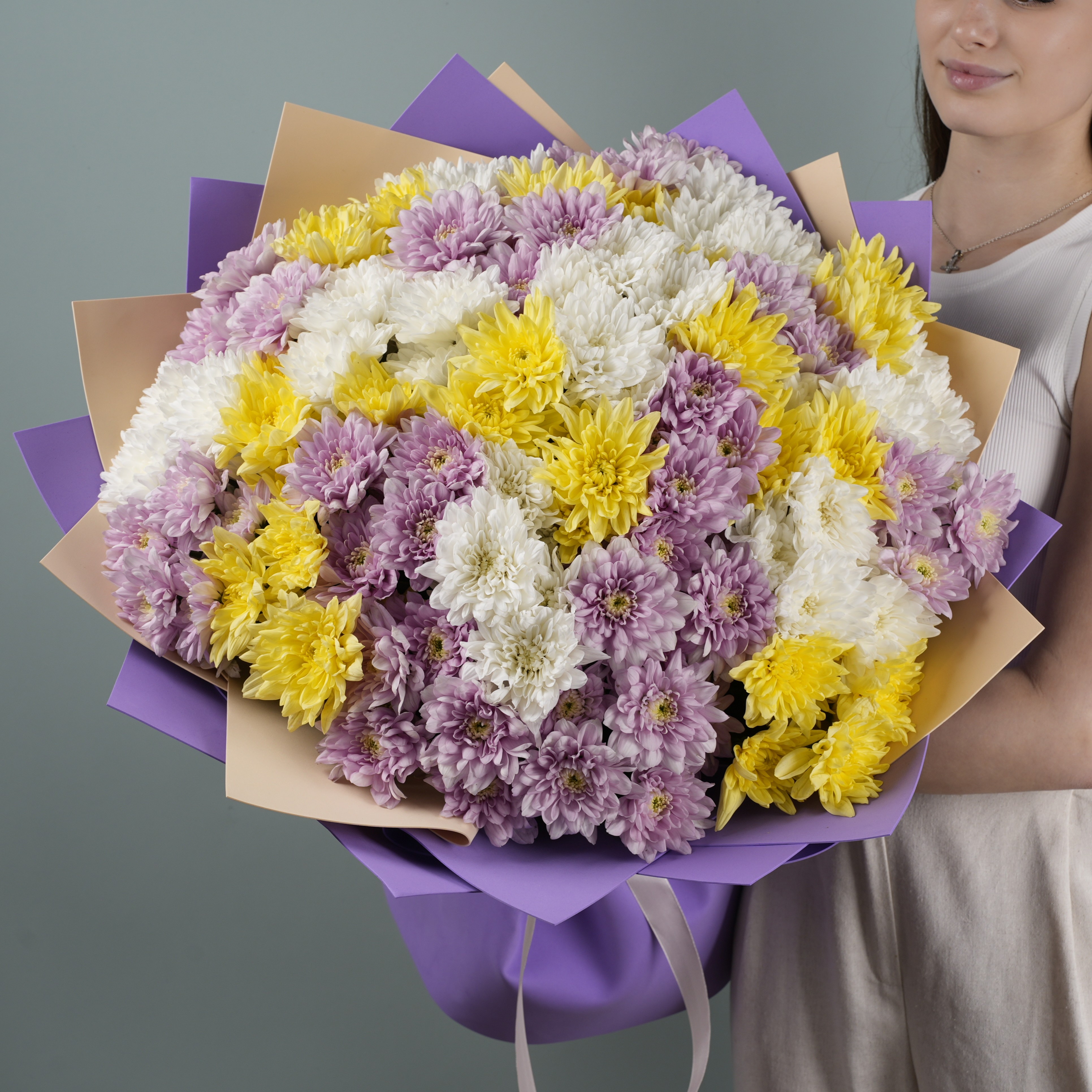 Большой букет хризантем