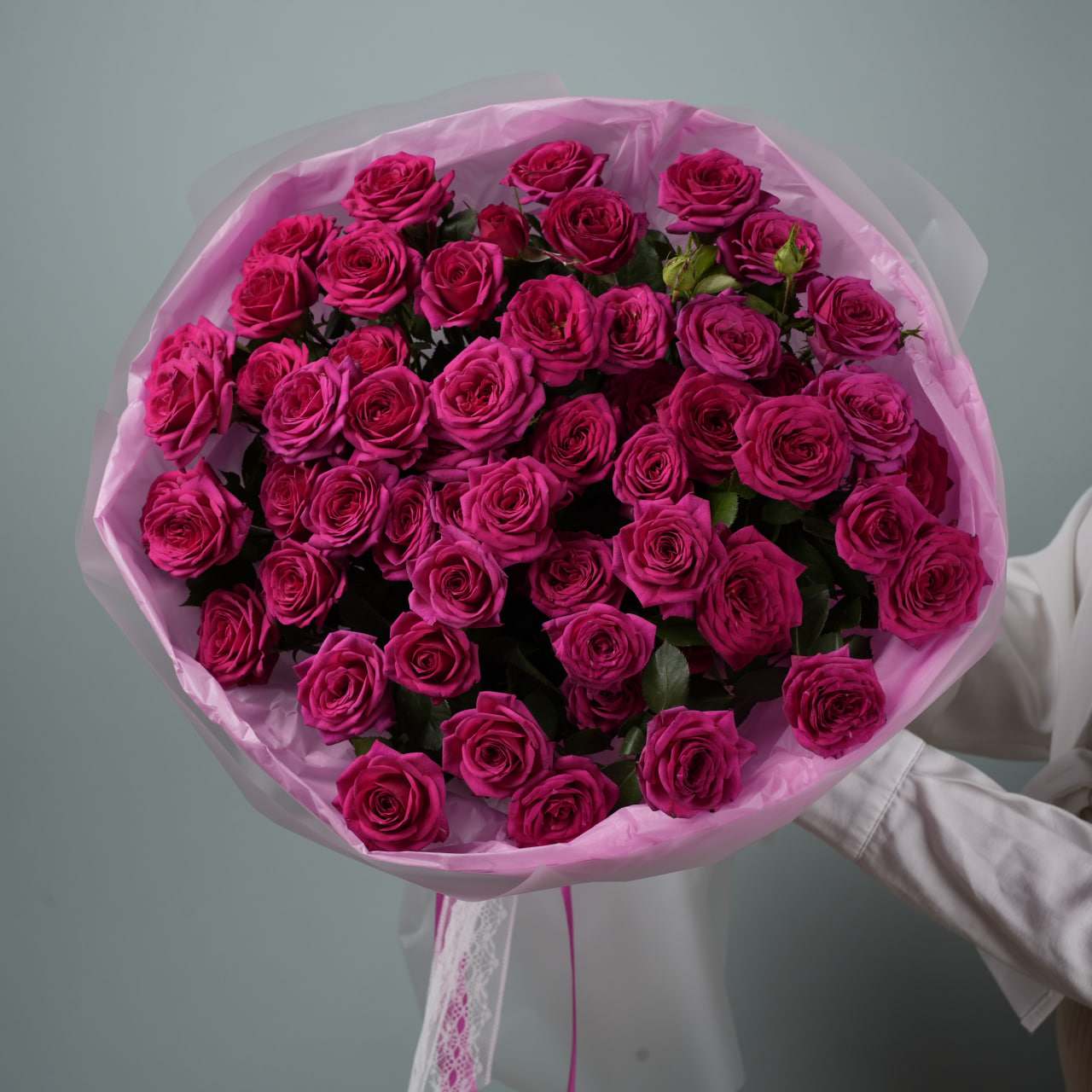 Яркие кустовые розы