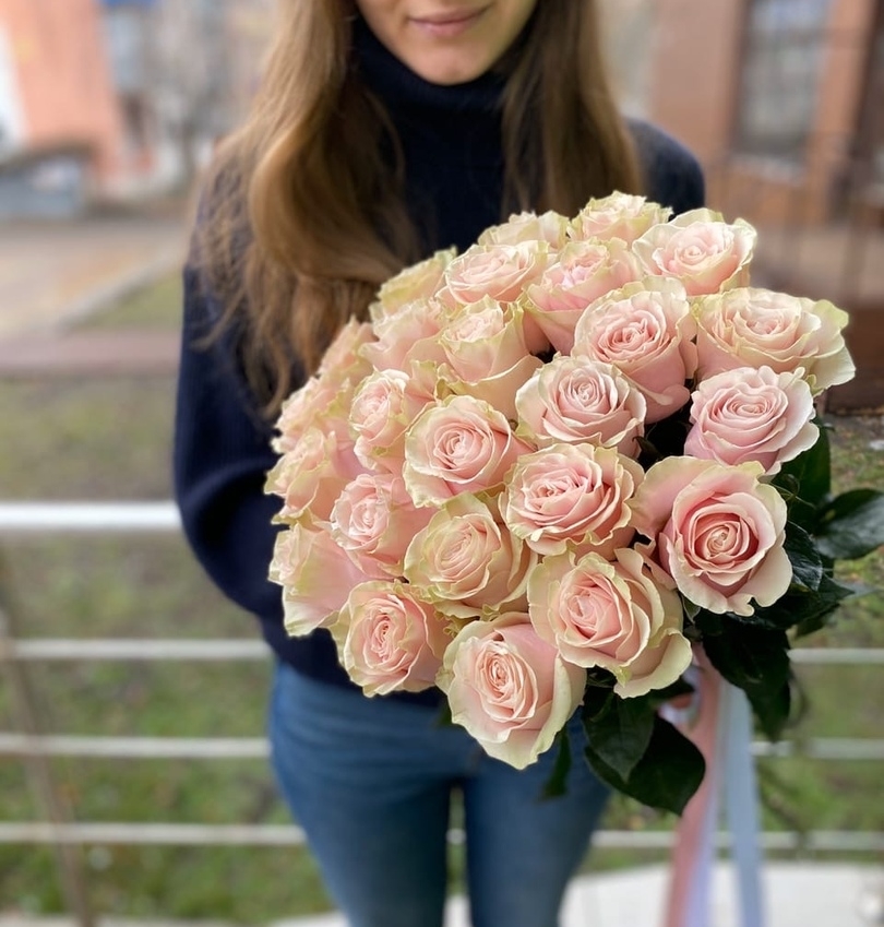 букет из 25 розовых Роз