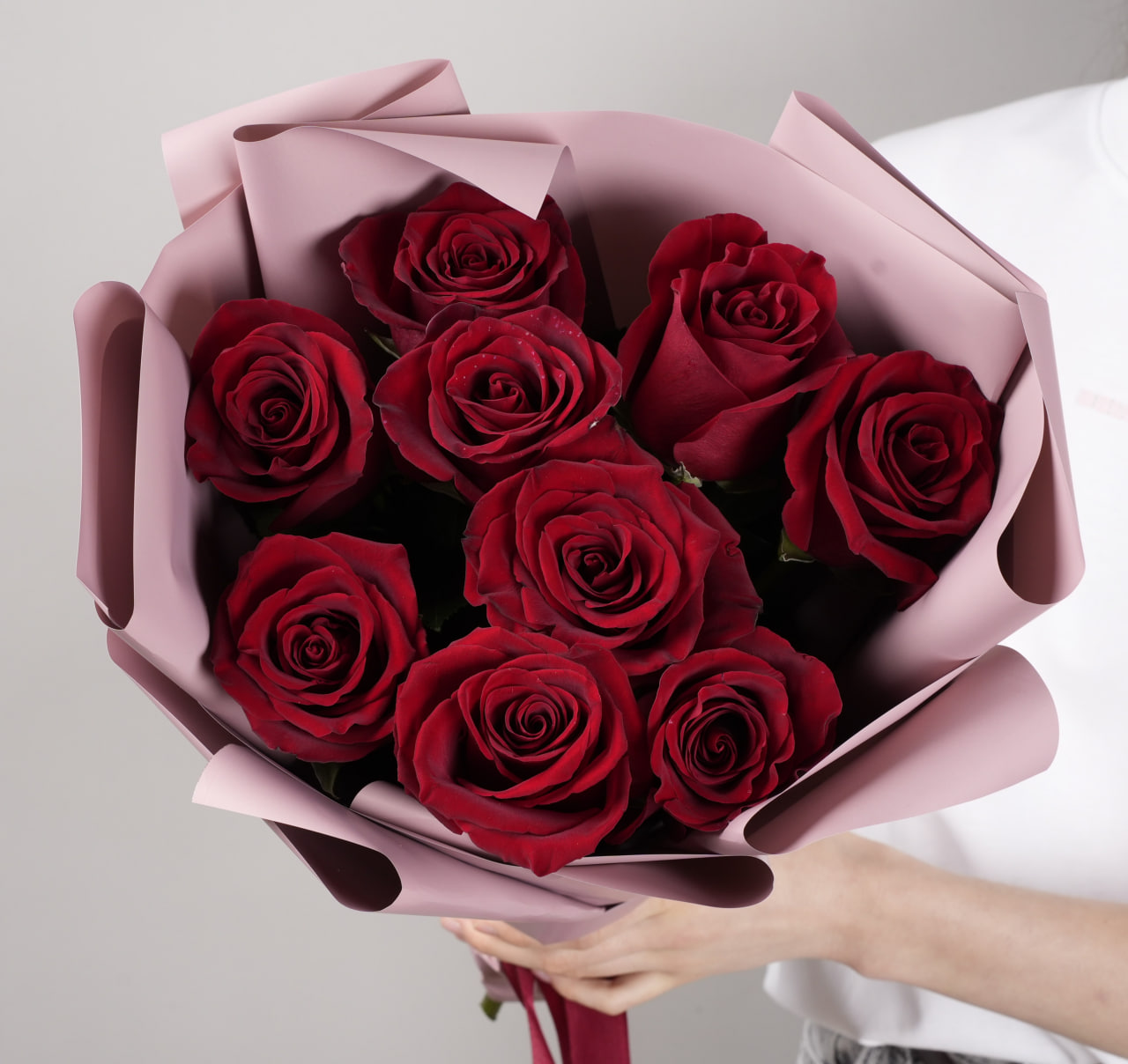9 красных роз
